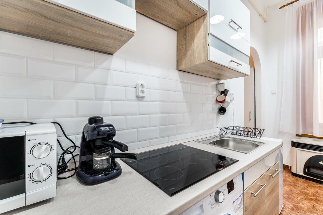 Bpr Cozy Rosie Apartment 布达佩斯 外观 照片